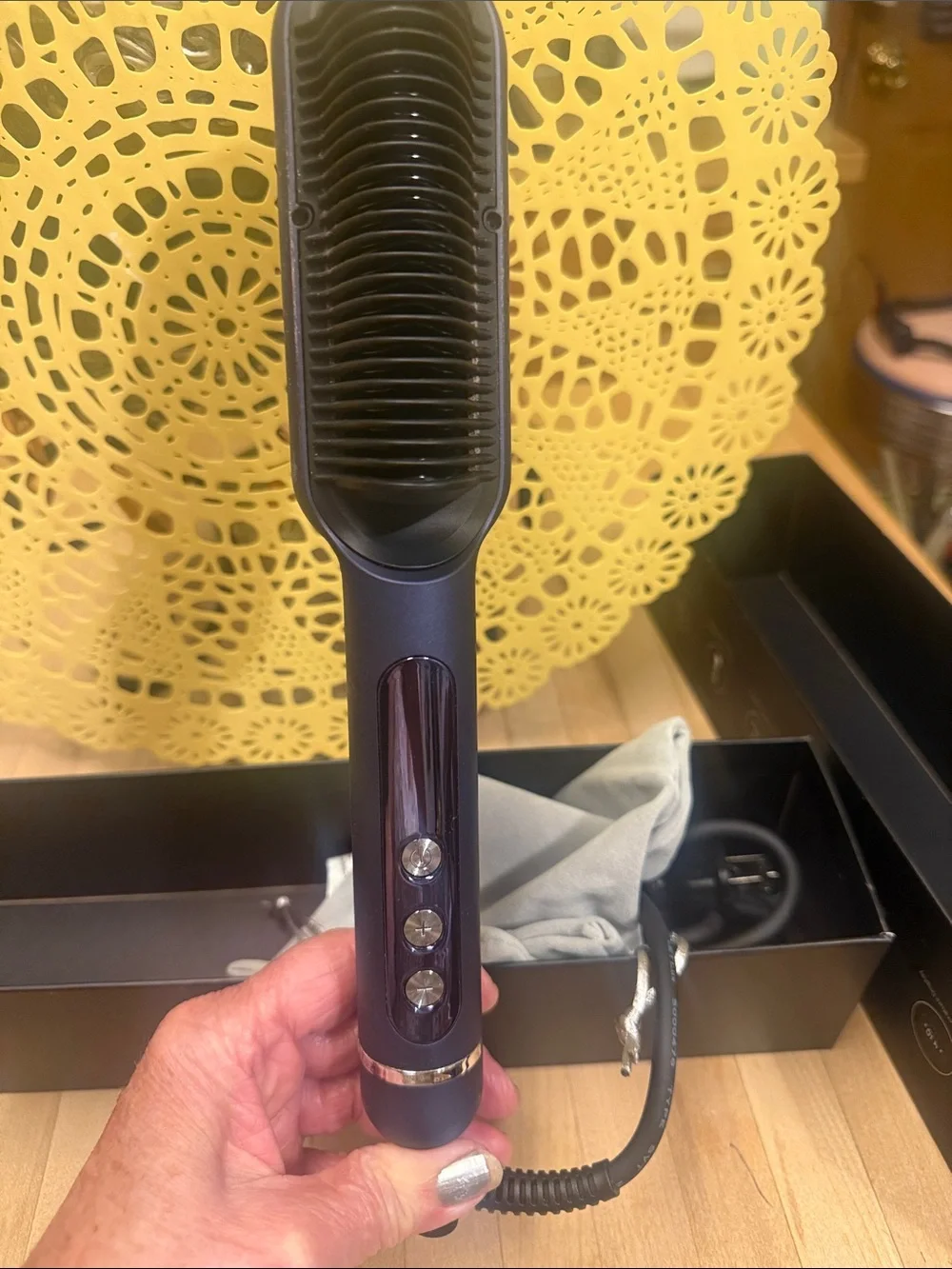 Handor Ionic Hair Straightener Brush - Black